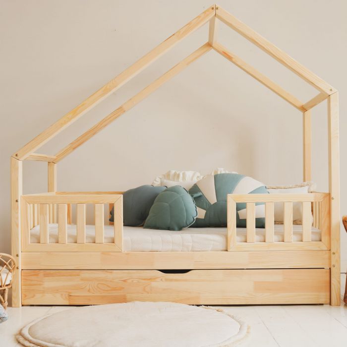 Beautifully crafted house beds for cozy slumber Beautifully crafted house beds for cozy slumber